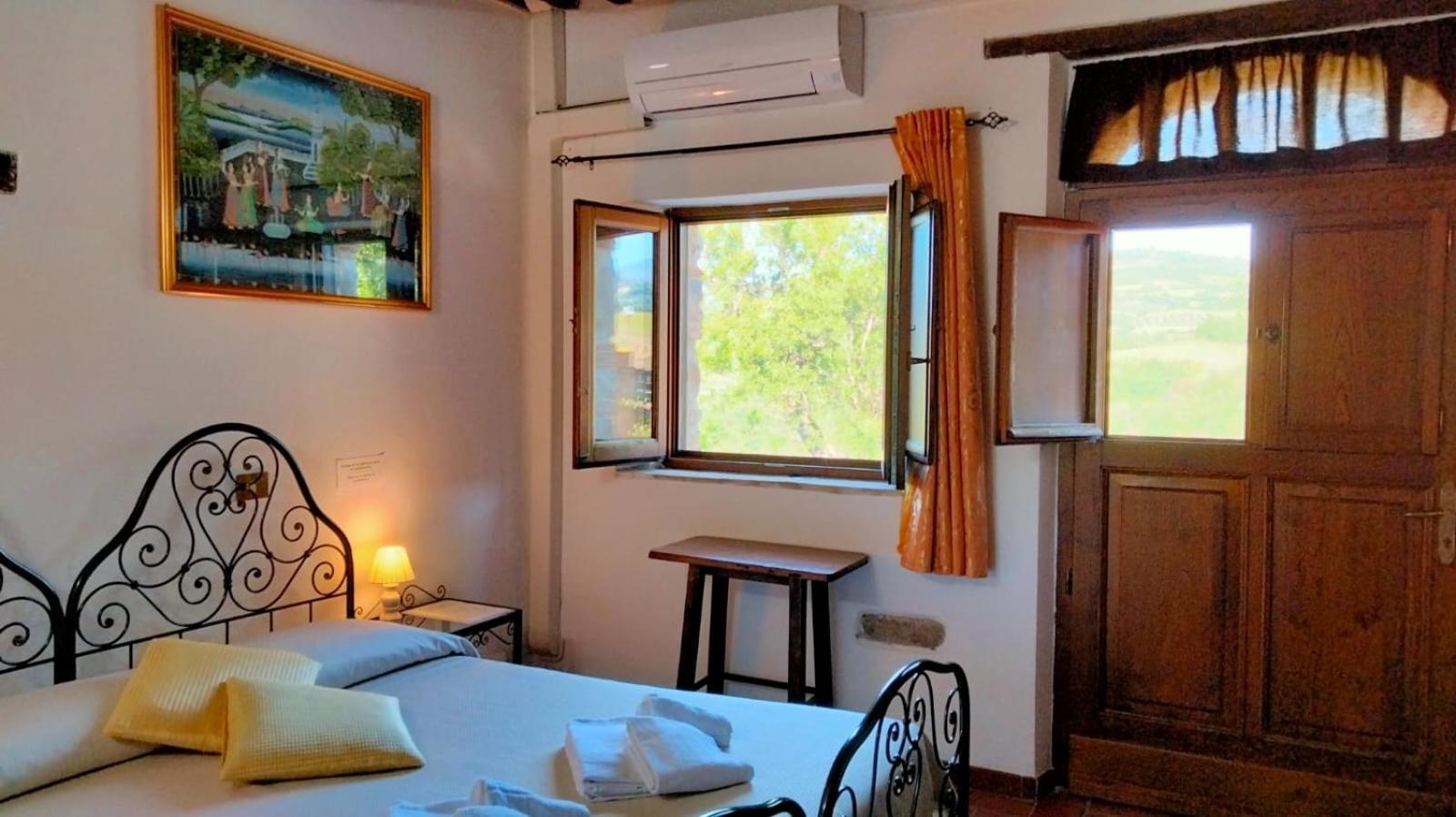 Agriturismo Grossola Кастильоне-д'Орчия Экстерьер фото
